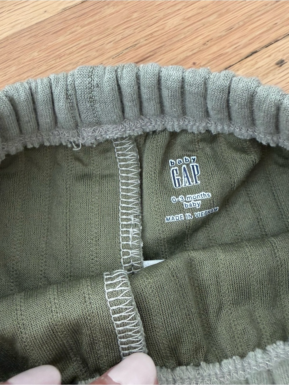 GAP Quilted Set - Picture 6 of 6